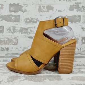 New Dolce Vita Brista Brown Faux Leather Stacked Heel Ankle Strap Sandals E689